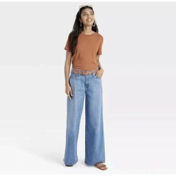 a new day Tops - Women's Short Sleeve Slim Fit T-Shirt - A New Day - Orange  Medium. NWT. L